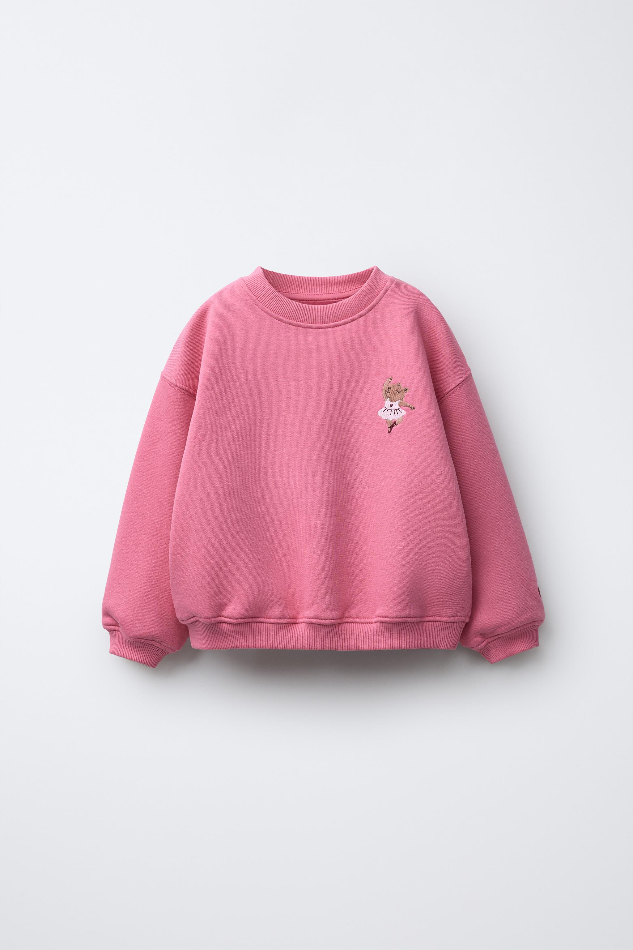EMBROIDERED CAPYBARA AND HEART SWEATSHIRT